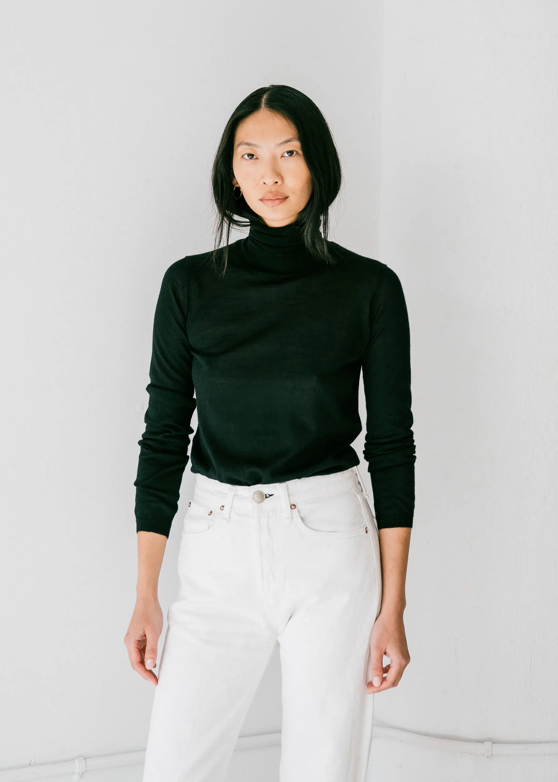 Agyness Turtleneck in Black