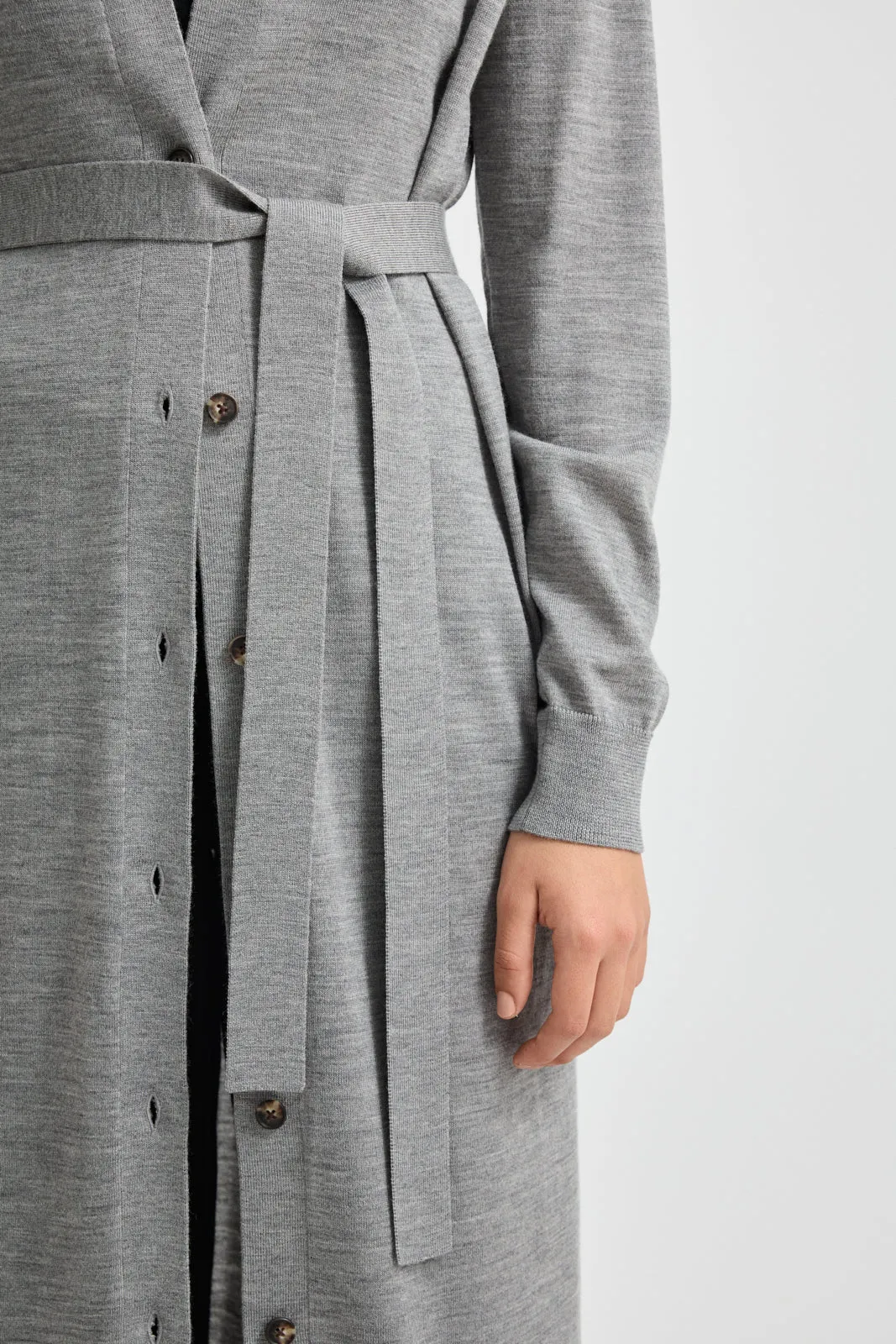 LONG V-CARDIGAN