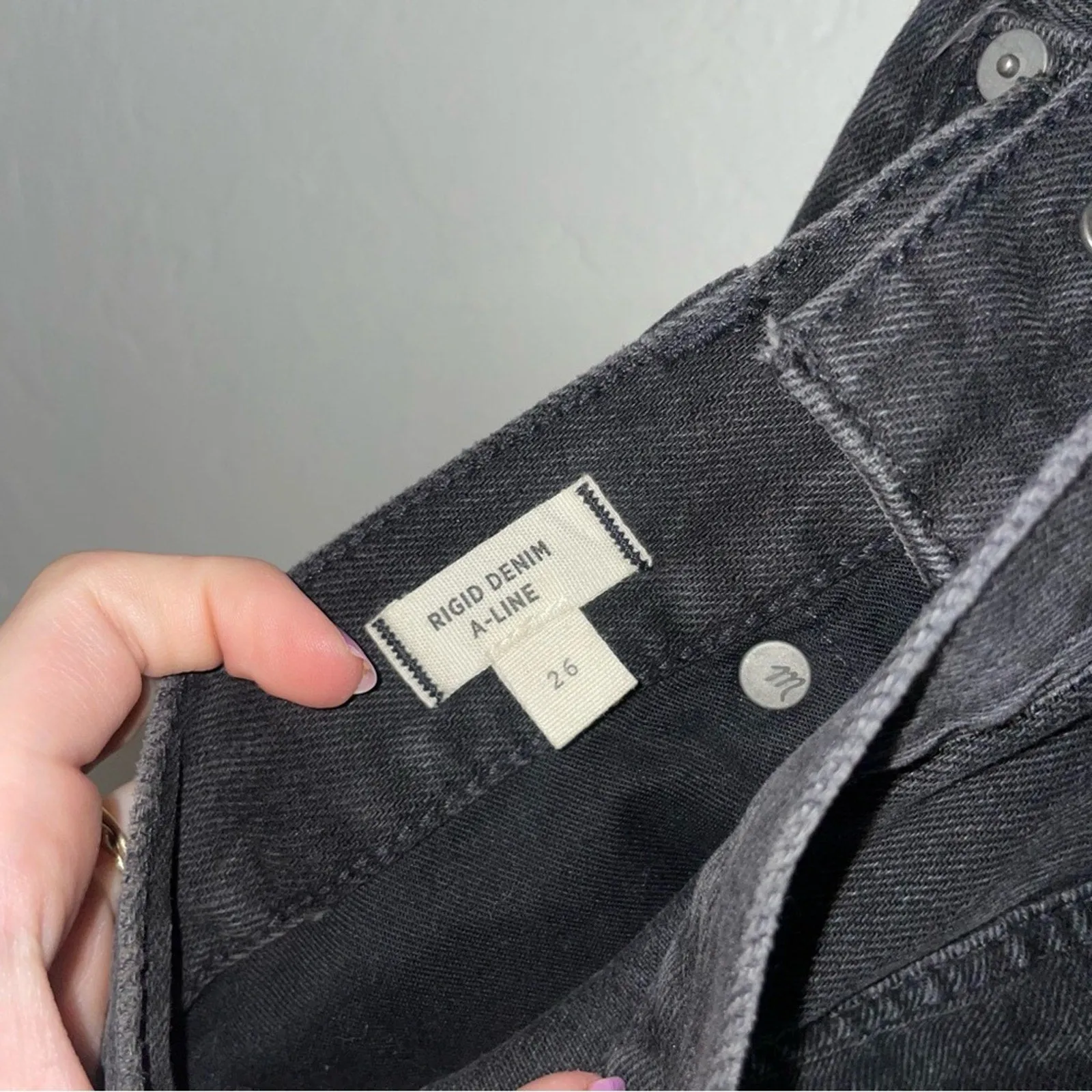 Madewell Rigid Denim A-Line Button-Front Raw Hem Jean Mini Skirt (26)