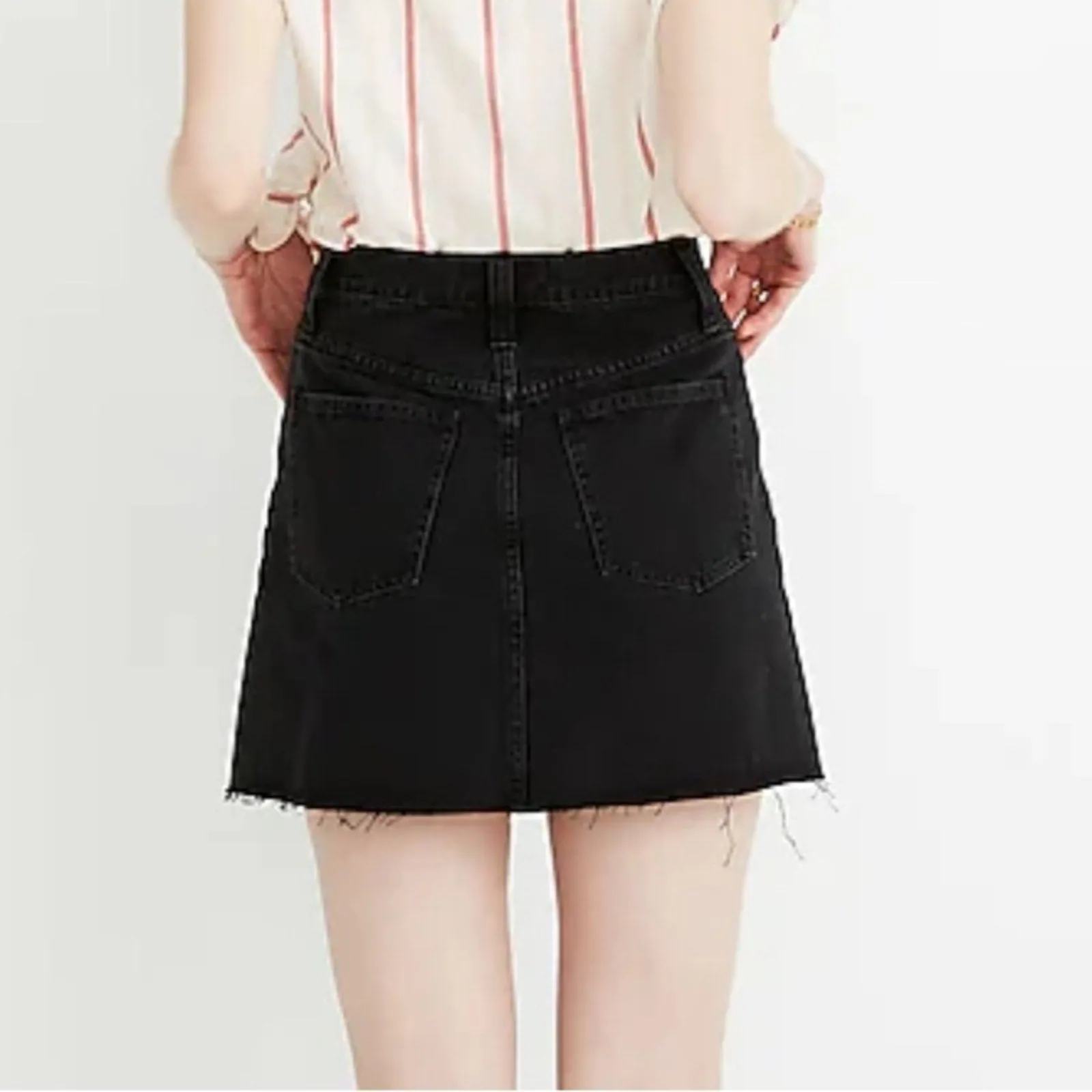 Madewell Rigid Denim A-Line Button-Front Raw Hem Jean Mini Skirt (26)